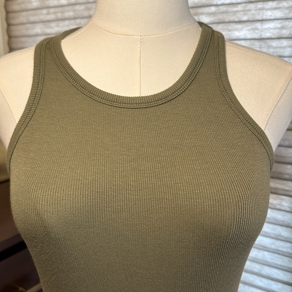 Woman's Stretchy Green Ribbed Tank Dress. Size M - Picture 3 of 6